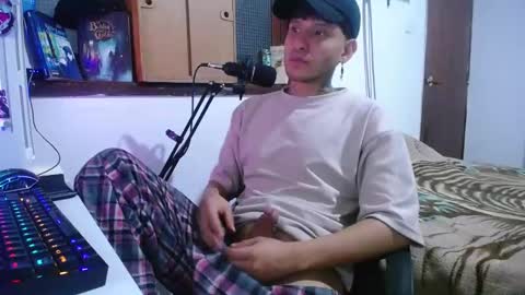 Snapshot of esjrobles chatting on 12/03/24, 05:42 Esteban online show from 12/03/24, 05:42