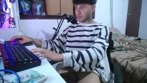 Snapshot of esjrobles chatting on 12/04/24, 05:16 Esteban online show from 12/04/24, 05:16