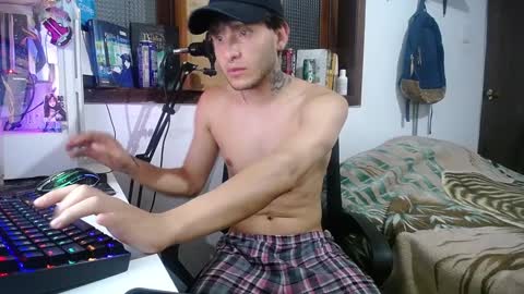 Snapshot of esjrobles chatting on 02/06/25, 04:10 Esteban online show from 02/06/25, 04:10