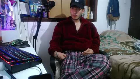 Snapshot of esjrobles chatting on 02/06/25, 10:15 Esteban online show from 02/06/25, 10:15