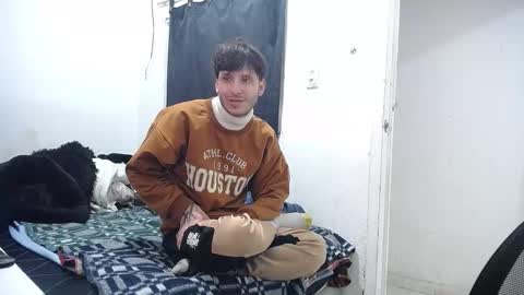 Snapshot of esjrobles chatting on 09/09/25, 01:10 Esteban online show from 09/09/25, 01:10