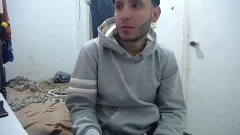 Snapshot of esjrobles chatting on 09/22/25, 12:40 Esteban online show from 09/22/25, 12:40