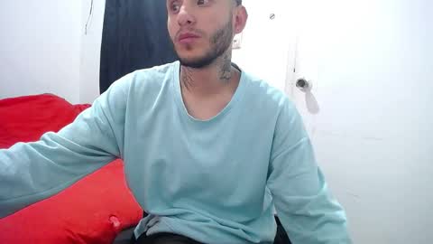 Snapshot of esjrobles chatting on 10/04/25, 12:36 Esteban online show from 10/04/25, 12:36