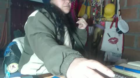 Eskela911 online show from 12/18/25, 06:08