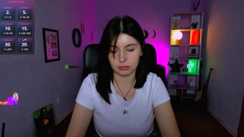 esma_shine online show from 09/13/25, 03:01