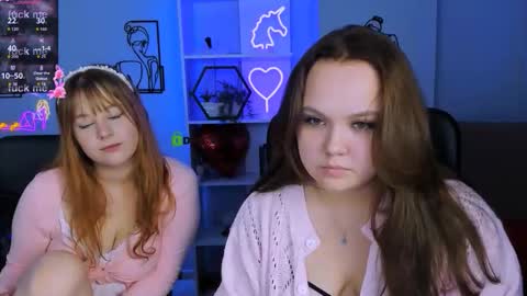 esma_shine online show from 09/24/25, 07:50