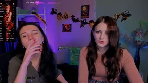 esma_shine online show from 10/22/25, 07:35