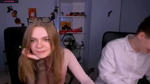 esma_shine online show from 10/27/25, 08:24