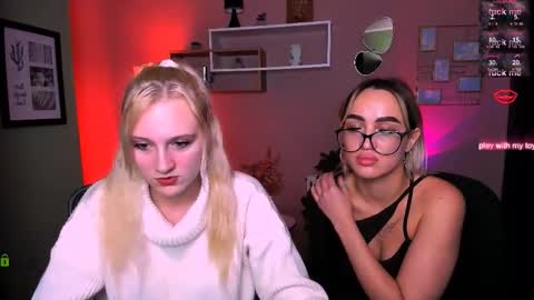 esma_shine online show from 10/29/25, 02:30