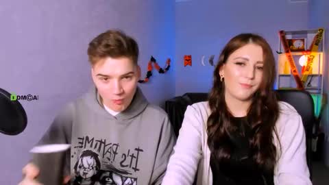 esma_shine online show from 10/30/25, 08:31