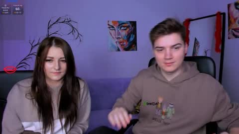 esma_shine online show from 11/19/25, 08:20