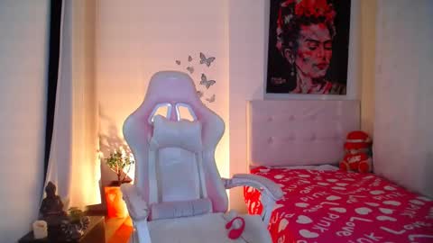 Esmeralda online show from 01/06/25, 10:26