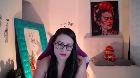 Esmeralda online show from 09/28/25, 07:19