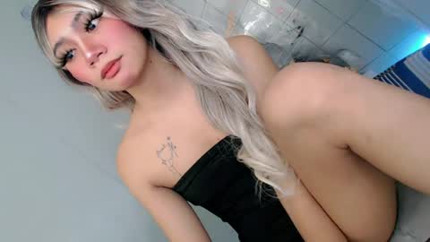 esmeralda28x online show from 06/22/26, 11:57