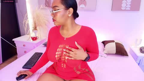 esmeralda online show from 04/27/26, 03:59