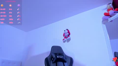 esme online show from 01/05/25, 11:22