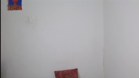 Snapshot of esmeralda_parck chatting on 02/16/25, 03:48 Esmeralda parck online show from 02/16/25, 03:48