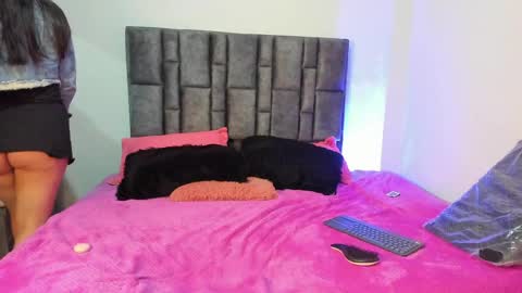 Perla online show from 04/29/26, 07:56