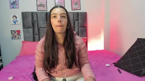 Perla online show from 06/22/26, 11:13