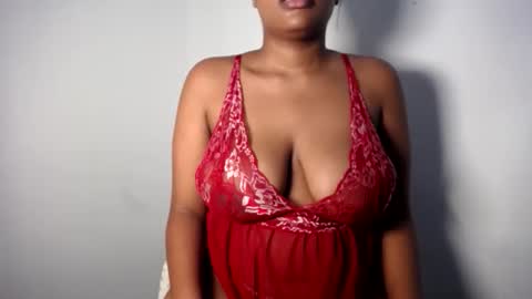 Esme online show from 05/11/26, 11:38