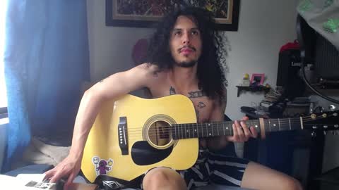 Snapshot of esnaider_man chatting on 02/05/25, 06:26 Esnider online show from 02/05/25, 06:26