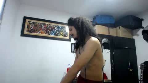Snapshot of esnaider_man chatting on 04/23/26, 11:07 Esnider online show from 04/23/26, 11:07