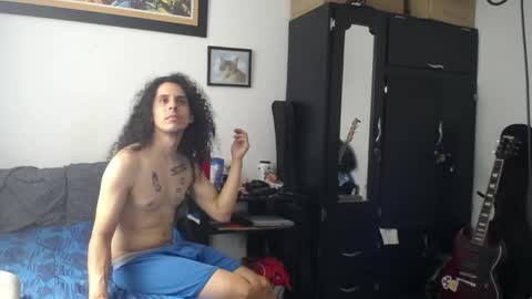 Snapshot of esnaider_man chatting on 05/13/26, 05:21 Esnider online show from 05/13/26, 05:21
