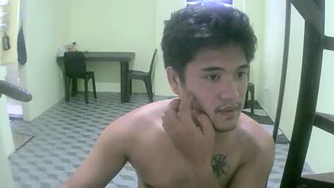 Snapshot of esoteric061299 chatting on 11/28/25, 05:10 esoteric061299 online show from 11/28/25, 05:10