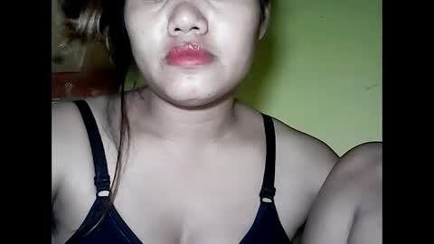 Snapshot of especialgirl_28 chatting on 12/15/24, 02:27 especialgirl_28 online show from 12/15/24, 02:27