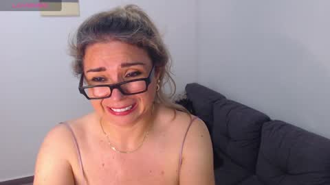 Juliana online show from 01/01/25, 10:21