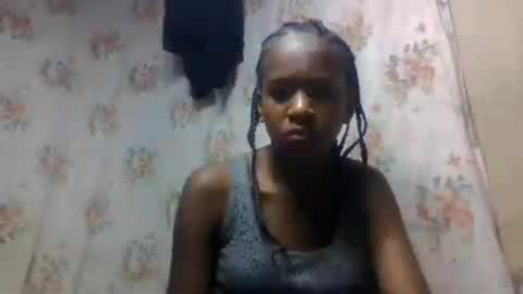 estancelee online show from 07/25/26, 07:17