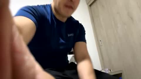 Snapshot of esteban121222 chatting on 10/02/25, 12:39 esteban121222 online show from 10/02/25, 12:39