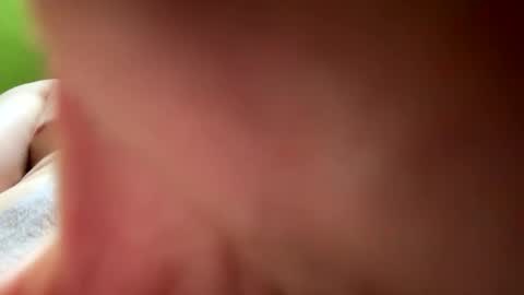 esteban121222 online show from 11/26/25, 12:11