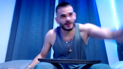 Snapshot of esteban_fer chatting on 01/11/25, 02:41 Esteban Fernandez online show from 01/11/25, 02:41