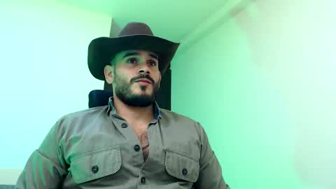 Esteban Fernandez online show from 11/24/25, 01:38