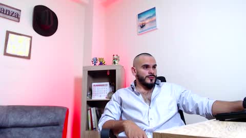 Snapshot of esteban_fer chatting on 03/24/26, 03:00 Esteban Fernandez online show from 03/24/26, 03:00