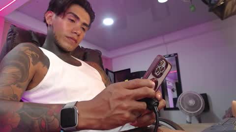 ESTEBAN RODRIGUEZ online show from 12/01/25, 02:16