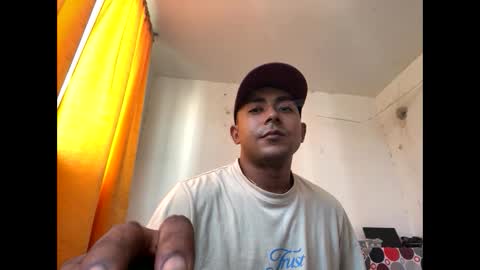 Snapshot of esteban_verg chatting on 11/09/25, 03:54 wailer1996 online show from 11/09/25, 03:54