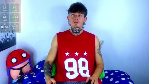 Snapshot of estebanchar_ chatting on 02/25/25, 04:21 Esteban independent model online show from 02/25/25, 04:21