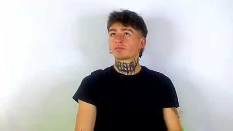 Snapshot of estebanchar_ chatting on 03/03/25, 02:48 Esteban independent model online show from 03/03/25, 02:48