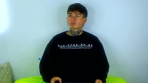 Snapshot of estebanchar_ chatting on 03/11/25, 12:06 Esteban independent model online show from 03/11/25, 12:06