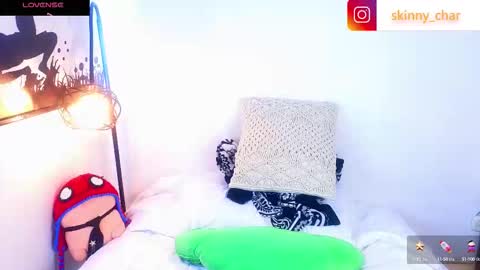 Snapshot of estebanchar_ chatting on 09/09/25, 01:43 Esteban independent model online show from 09/09/25, 01:43