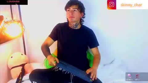 Snapshot of estebanchar_ chatting on 10/01/25, 11:05 Esteban independent model online show from 10/01/25, 11:05