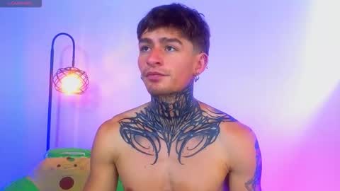 Snapshot of estebanchar_ chatting on 10/15/25, 07:25 Esteban independent model online show from 10/15/25, 07:25