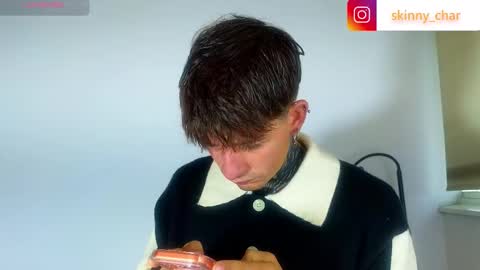 Snapshot of estebanchar_ chatting on 10/22/25, 11:21 Esteban independent model online show from 10/22/25, 11:21