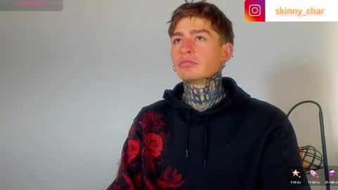 Snapshot of estebanchar_ chatting on 10/27/25, 11:47 Esteban independent model online show from 10/27/25, 11:47