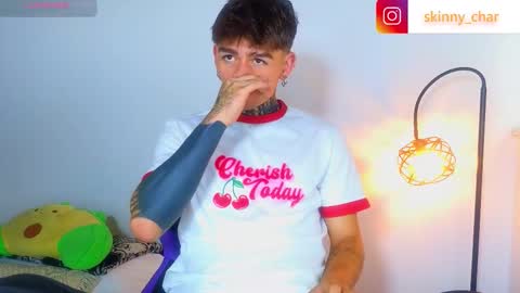 Snapshot of estebanchar_ chatting on 11/06/25, 12:39 Esteban independent model online show from 11/06/25, 12:39