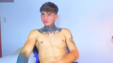 Snapshot of estebanchar_ chatting on 11/12/25, 02:12 Esteban independent model online show from 11/12/25, 02:12