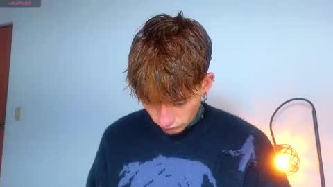 Snapshot of estebanchar_ chatting on 11/28/25, 10:18 Esteban independent model online show from 11/28/25, 10:18