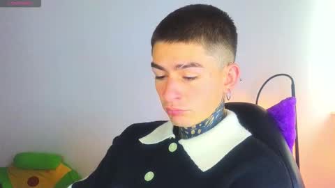 Snapshot of estebanchar_ chatting on 02/25/26, 02:05 Esteban independent model online show from 02/25/26, 02:05